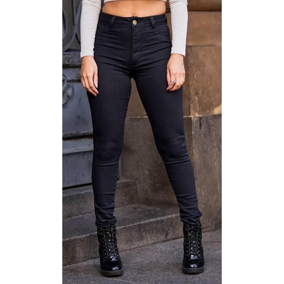 Calça preta feminina jeans modelo skinny com lycra cintura alta empina bumbum modelo blogueira moda gringa Linha Premium Com Elastano 36 38 40 42 44 46