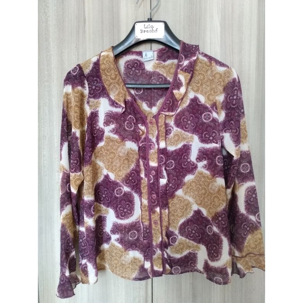 Camisa roxa e dourada, M, usada