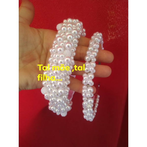 tiaras de luxo bordadas com  pérolas brancas ,tal mãe ,tal filha na cor branca