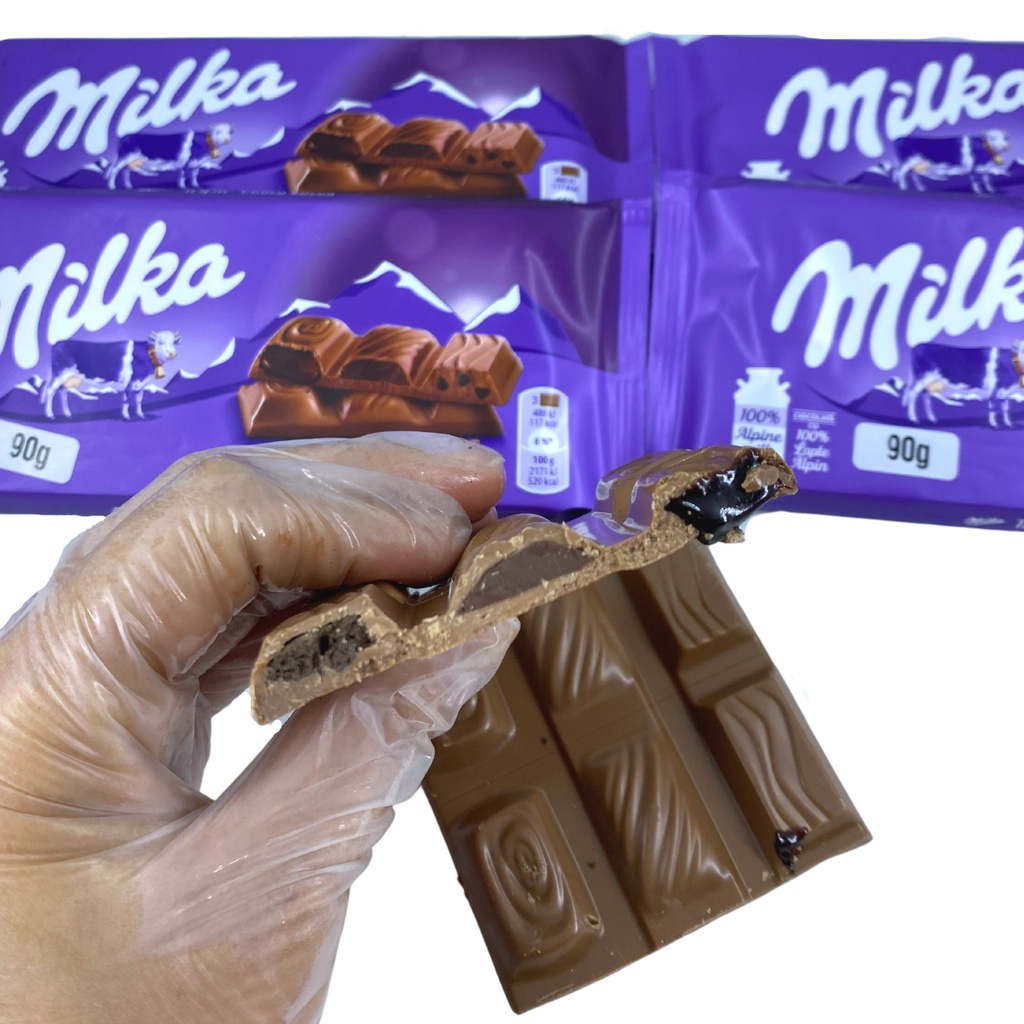 Milka Triplo Chocolate Kakao - Chocolate ao leite com três tipos de recheio de chocolate - Importado 90g - Embalado em caixa de isopor, veja as avaliações da loja.