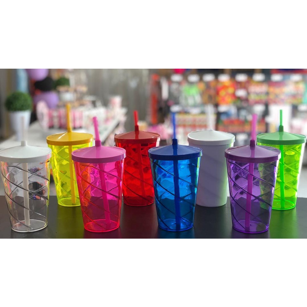10 Copos Acrílico Twister 500ml C/ Tampa e Canudo Coloridos 10 Unidades em Oferta na Shopee