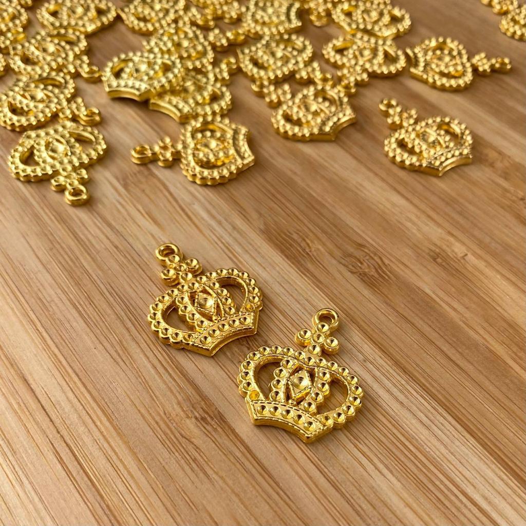 Aplique Coroa Dourada - Pacote com 10 Unid Ou Mais Cod:200567 em Oferta na Shopee