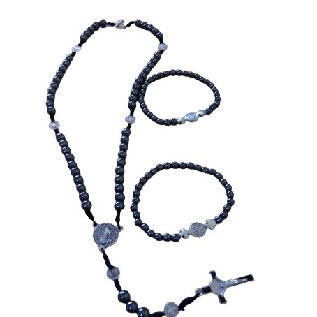 KIT PROMOÇÃO 1 TERÇO PESCOÇO SÃO BENTO+ 2 PULSEIRAS SÃO BENTO EM PEDRA HEMATITA.