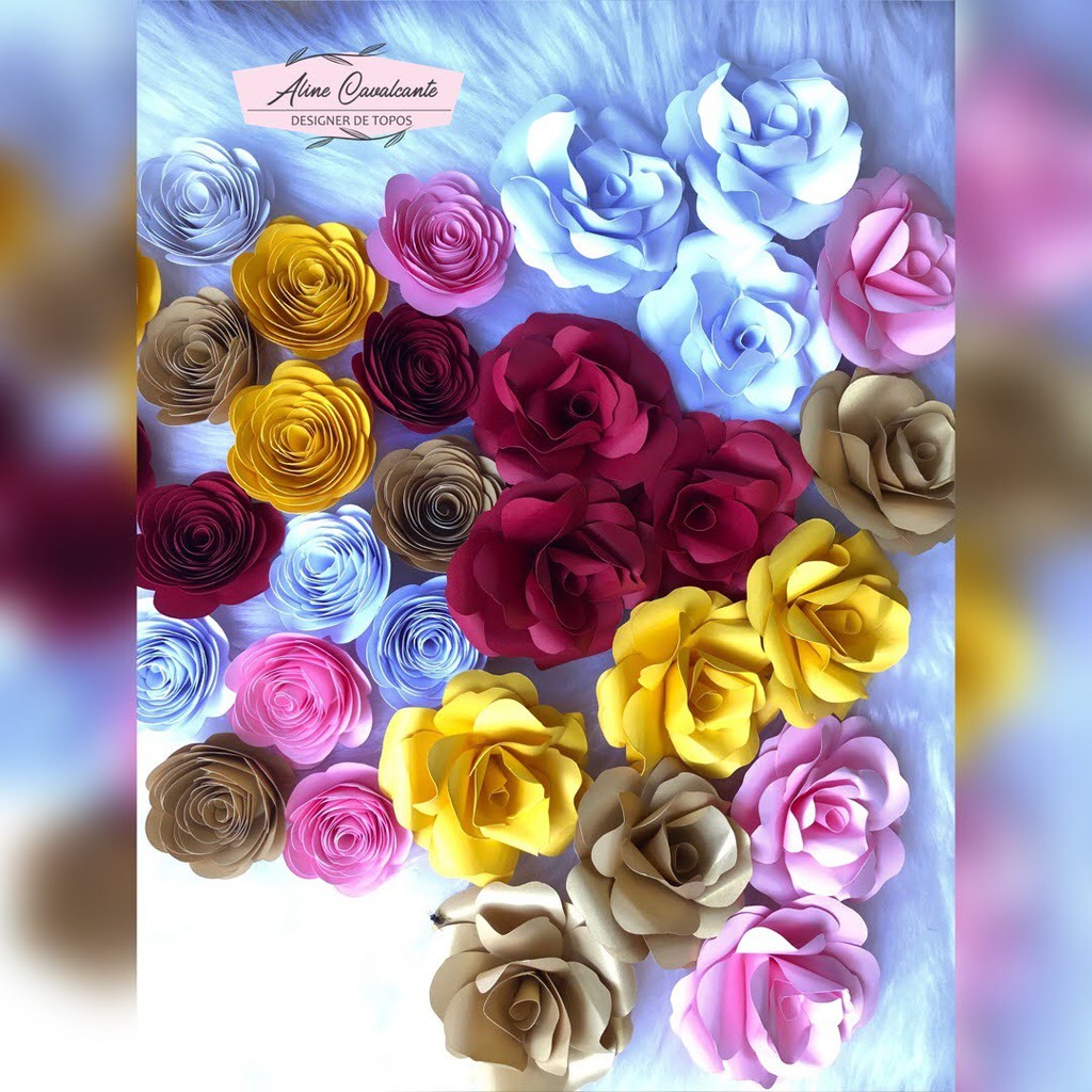Flores de papel para topo de bolo