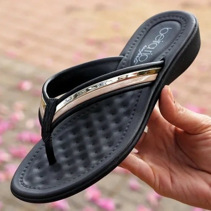Chinelo De Dedo Feminino  Beira Rio Conforto Original Premium Preto/bege/dourado 8224.804 em Oferta na Shopee