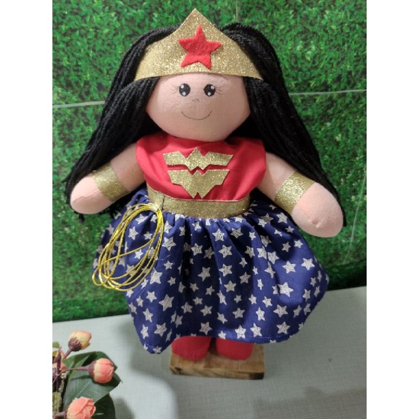 Boneca mulher Maravilha/Boneca temática/Boneca de pano/Decoração
