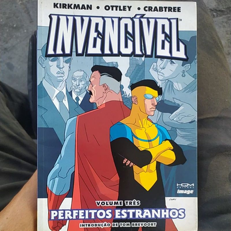 HQ Invencível vol. 3 Perfeitos Estranhos | Shopee Brasil