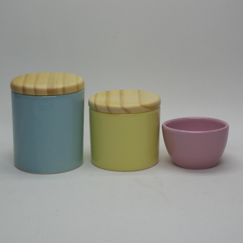 Kit Higiene Bebe Porcelana 3 Peças Cores Azul Candy, Amarelo Candy e Rosa Bebe com Tampa Pinus