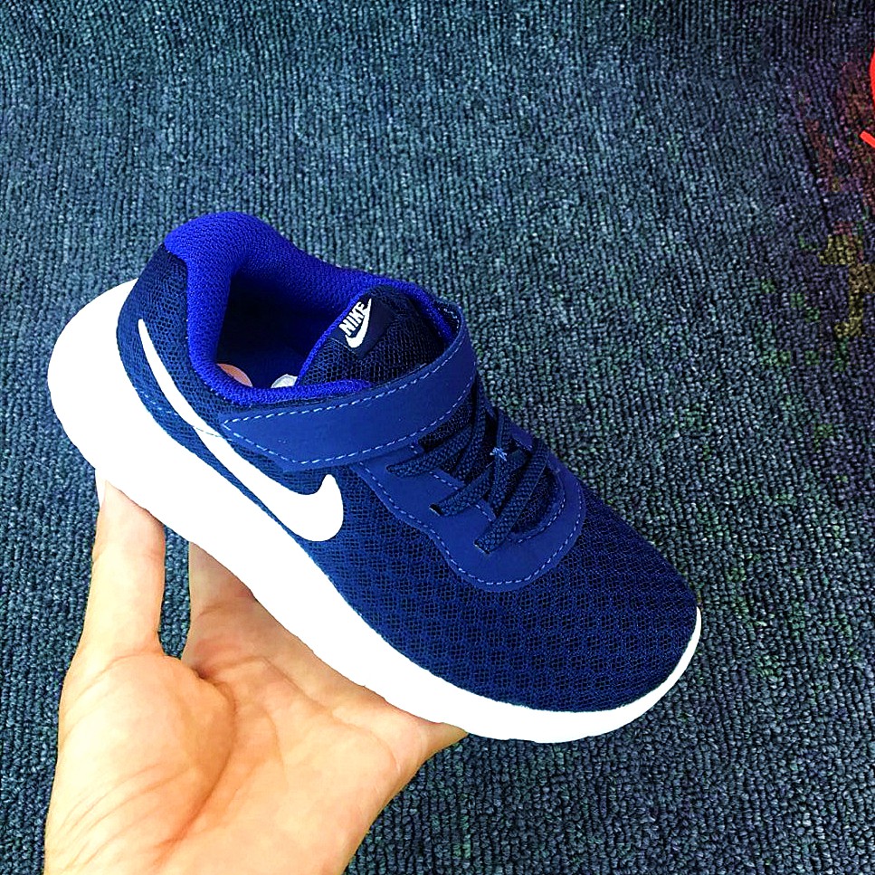 tenis nike menino 35