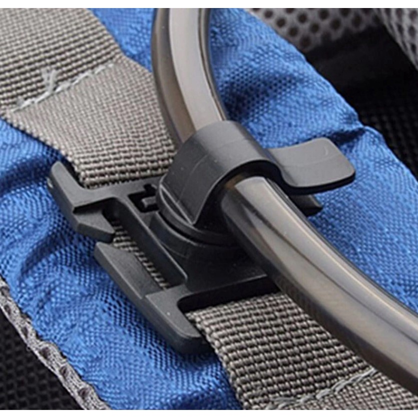 Clip De Mangueira Cliper Para Camelback E Mochila Hidratação Trilha Bike em Oferta na Shopee
