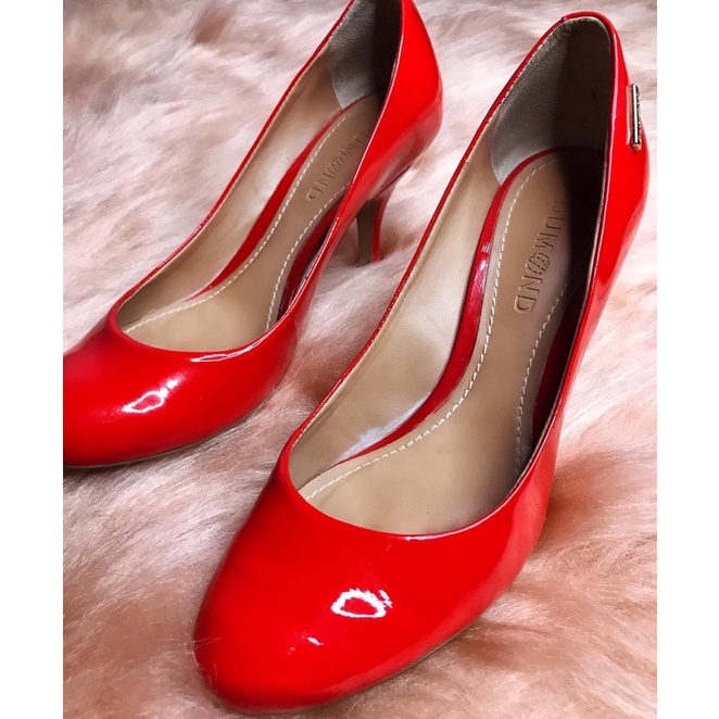 Scarpin vermelho hot sale bico redondo