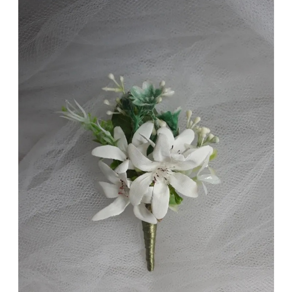 Flor de Lapela Branca,Lapela de lírios,Flor de Lapela para noivos pais e Padrinhos,Lapela do Noivo,Acessórios para noiva