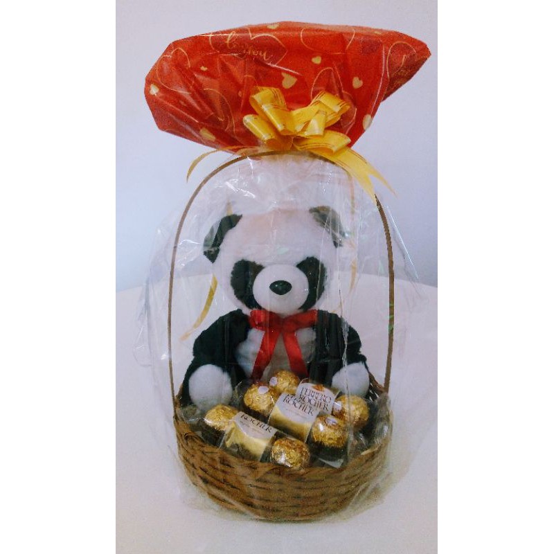ferrero rocher + urso panda grande) Cesta dia dos namorados / aniversário /  amor presente | Shopee Brasil