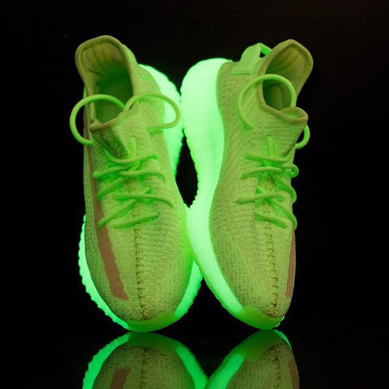 tenis verde fluorescente