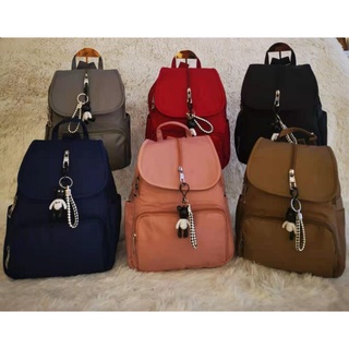 A mochila escolar pequena de material impermeável é de excelente qualidade e preço acessível ZH03