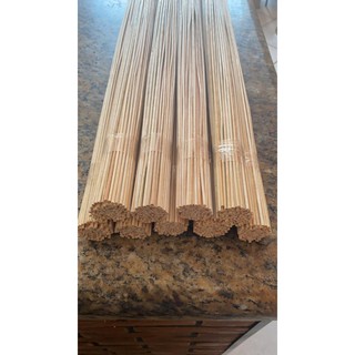 Vareta de bambu CHINÊS 50cm 3mm espessura para pipas pequenos, raias, gaiolas... Pct c/100 UN - VARETAS SEM CASCA