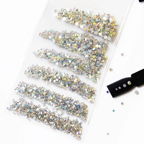 Strass e pedrarias preciosas para decoração de unhas nail artes em pedrinhas furta cor. Similar a cristais swarovski, glitter para unhas, glitter holografico, strass para unhas, glitter flocado, pedrinhas unhas, pedrinha strass maquiagem.