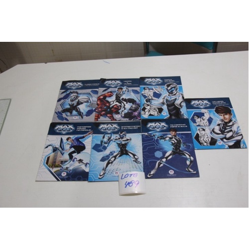 Livro Lote 489 Livro Max Steel Turbo Força - Herois X Vilo