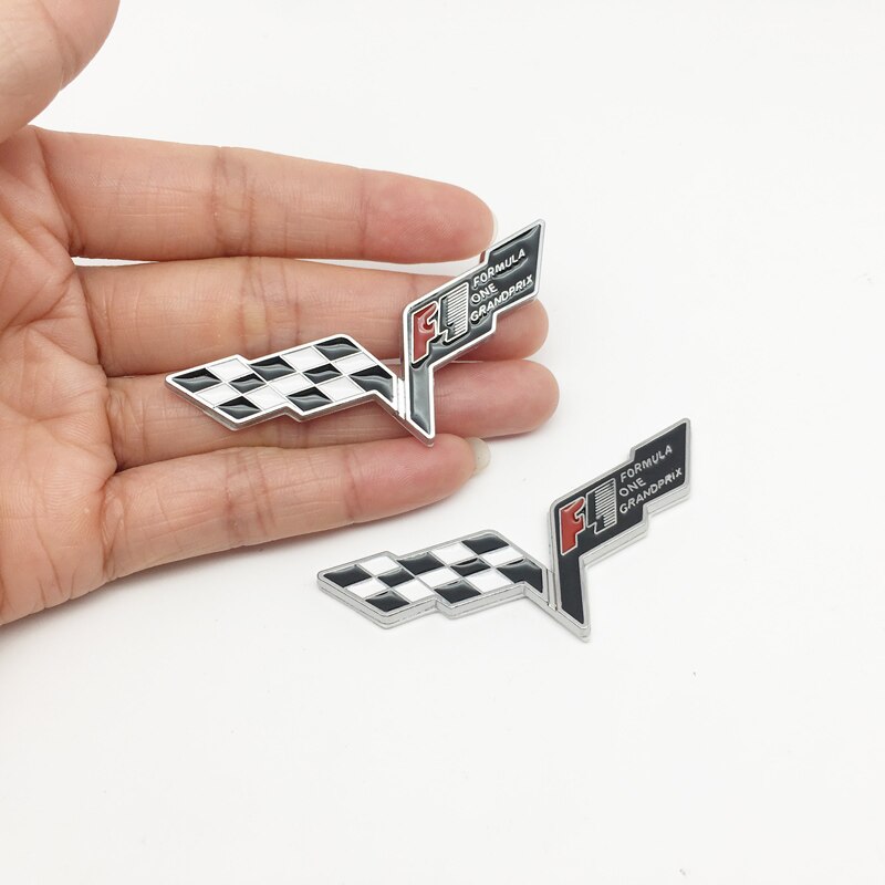 2 Pçs/Lote Adesivos De Metal F1 Fórmula Um Logotipo Bandeira Lado Adesivo Do Carro Emblema Cauda Auto Tronco Traseiro De
