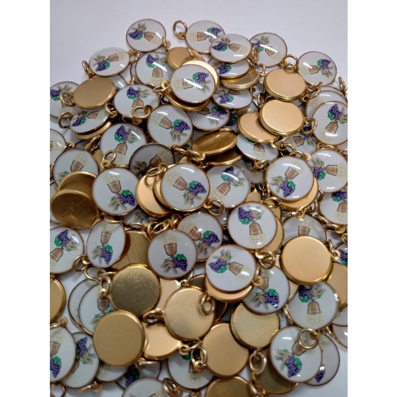 KITS - PINGENTES DA PRIMEIRA EUCARISTIA - 2,5 cm em Oferta na Shopee