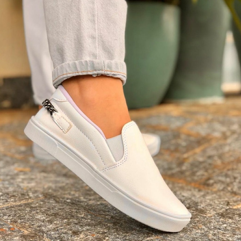 Tênis Slip On Casual Feminino Corrente Atrás Sola Baixa Tênis Leve Feminino Sola Micro Confortável Elegante Dia A Dia