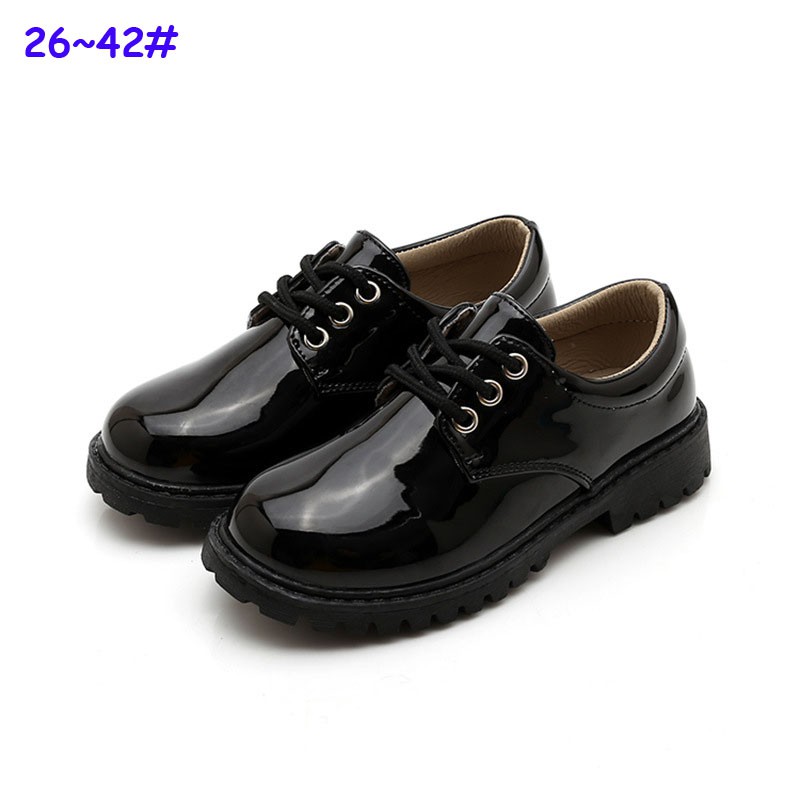 sapato preto escolar