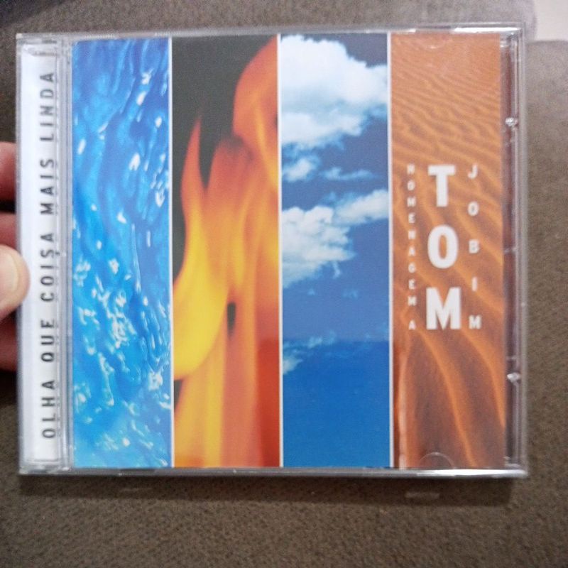 CD OLHA QUE COISA MAIS LINDA - UMA HOMENAGEM A TOM JOBIM