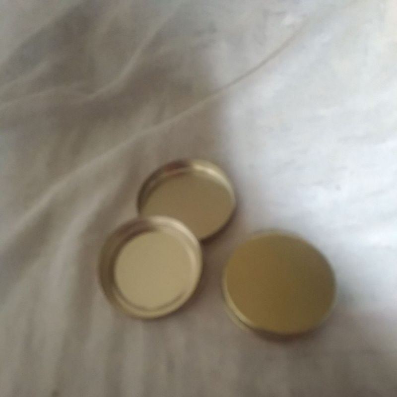 Latinha para brindes de festas e outras utilidades.