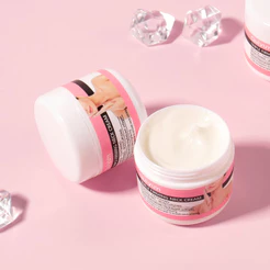 QUIYUM Triplo Creme Firmador De Pescoço Nutritivo Clareador De Colágeno Apertar A Pele 30g