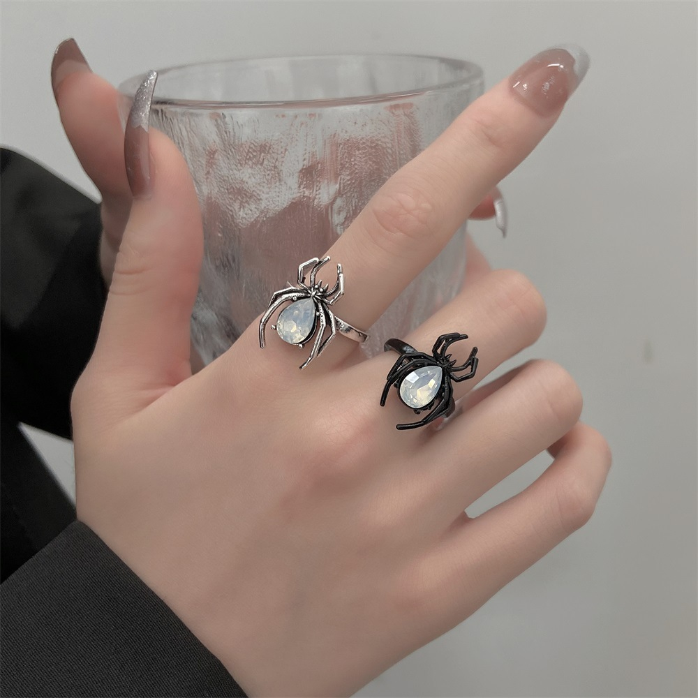 Moda Retro Halloween Anéis De Aranha Abertos Anel Ajustável Para Homens E Mulheres Jóias De Casal Presentes Vintage Declaração Exagerada