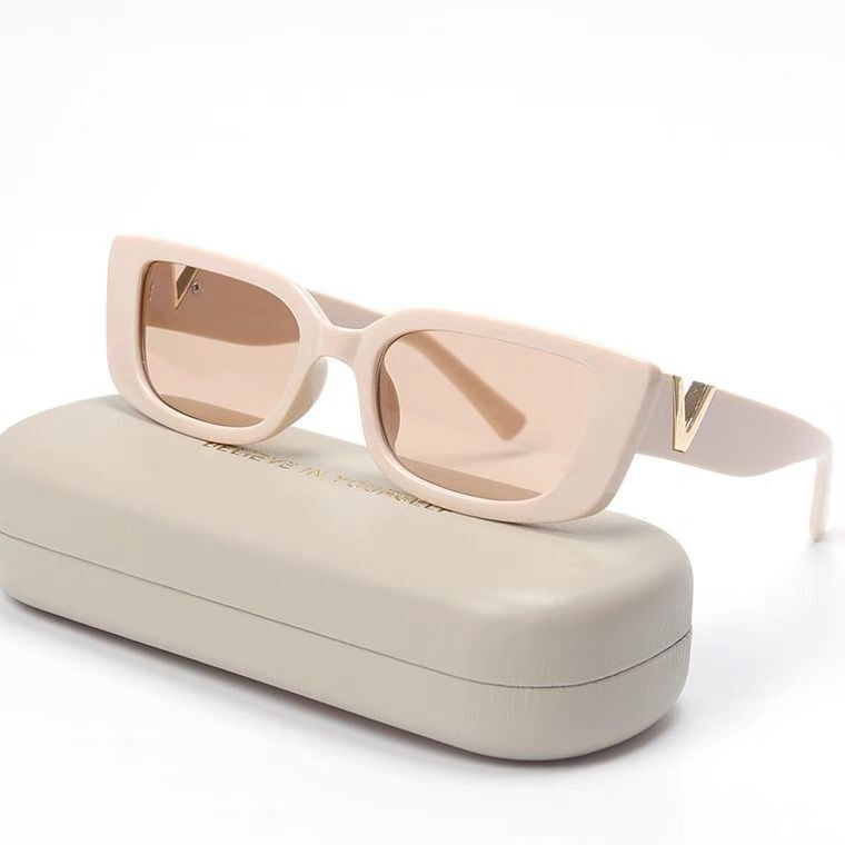 Retro Luxo Pequeno Quadro Cat Eye Sunglasses Para As Mulheres V Óculos De Sol Homens Moda Geléia Com Dobradiças De Metal