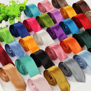 Tie Men Ready Stock 5CM Versão coreana Cor Sólida Cor Estreita Gravata Casual Pequena Gravata Preto 5CM Gravata de Alta Qualidade