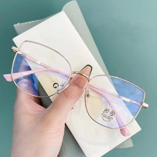 Nova Moldura de Óculos de Olho de Gato da Tendência Óculos de Luz Anti-Azul Grande Face Mais Fina Óculos Planos de Metal Óculos Femininos de Moda Masculina para Computador