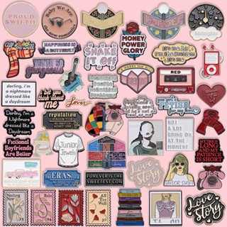 Carimbo De Desenho Animado " Todos Bem (Versão 10 Minutos) " Broche De Esmalte De Canção Taylor Swift " Vermelho " Álbum De Música Mochila Acessórios De Roupas Jóias De Presente Para Amigos