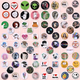 4-5pcs/set Tinplate Pin Button Cartoon Anime Personagens Coleção De Ícones Redondos Brochura Crachás Lapela Vestuário Mochila Jóias Fã Amigos Presente