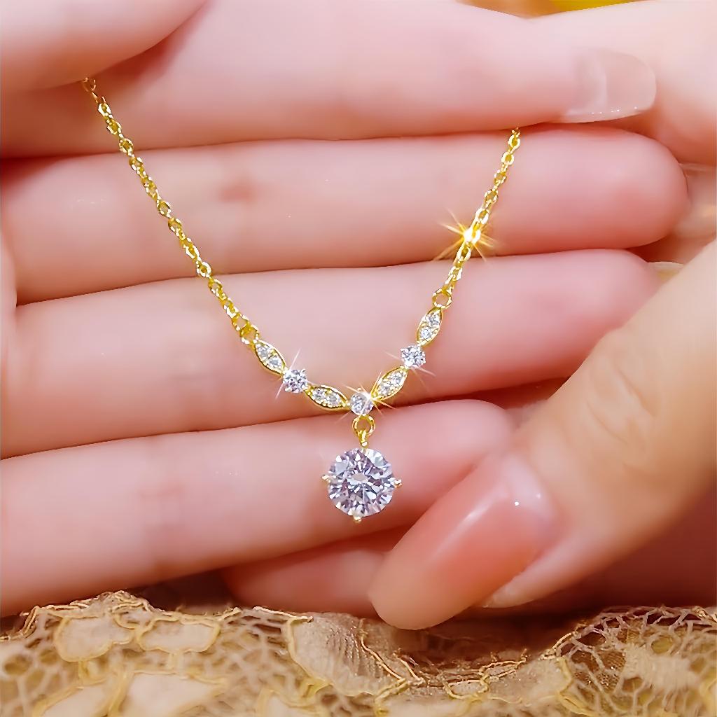 Colar de Aço Diamante Titânio Eletrodeposição k Ouro Espumante Doce Elegante Jóias de Classe Tudo em Combinação