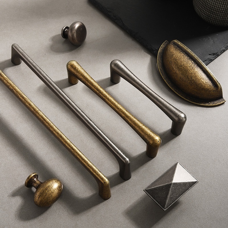 Móvel Antigo: Guia Completo e Onde Comprar | BuscaProdutos