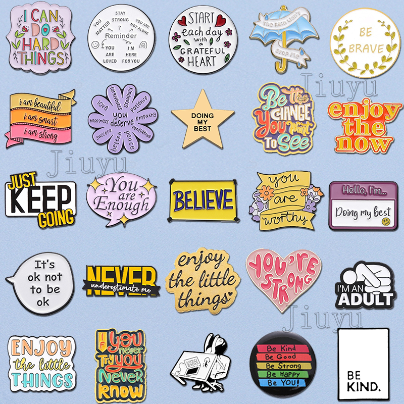 [Broche Jiuyu] 100 Estilos Que Você É Suficiente , Texto Inspirador , Alfinetes Esmaltados , De Emblema , Emblemas De Lapela , Joias , Presentes Para Amigos em Oferta na Shopee