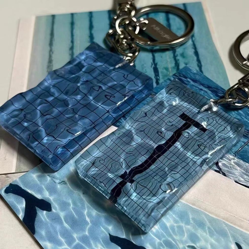 Criativo Ondulação De Água Piscina Chaveiro Acrílico Saco Pingente Mochila Decoração Amigo em Oferta na Shopee