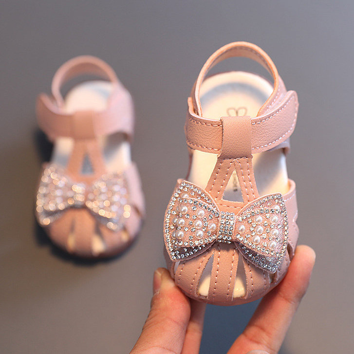 Sandálias infantis Sandálias de praia verão 2024 Meninas sapatos de princesa Light Soft