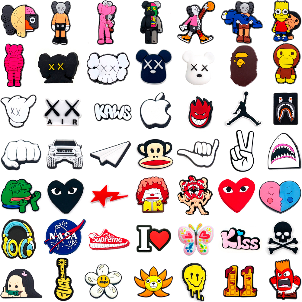 Novo Desenho Animado KAWS Tema Sapato Encantos Para Tamancos DIY Decoração De Acessórios De PVC