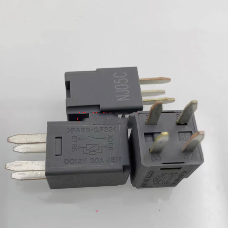 Relé PA66-GF33 DC12V20A Relé de carro de 4 pinos