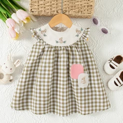 Verão Novo Bonito Esquilo Bordado Vestido Da Menina Do Bebê , Estilo Rústico Pequeno Xadrez Roupas Sem Mangas Das Crianç