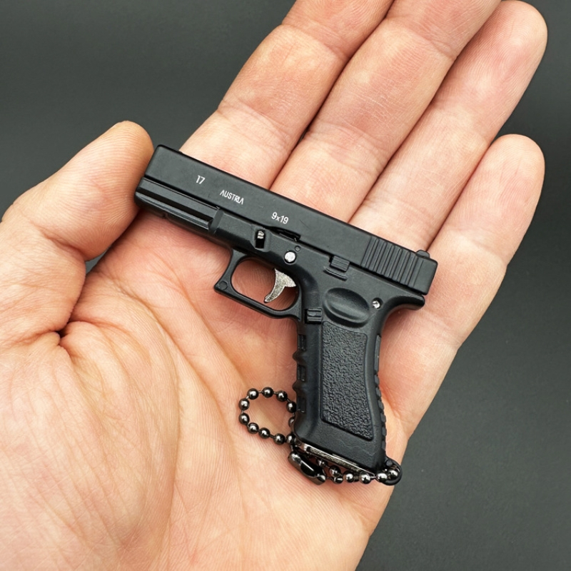 Glock G17 Mini Chaveiro De Metal Escala 1 : 3 Pingente Decoração Descompressão Brinquedos EDC