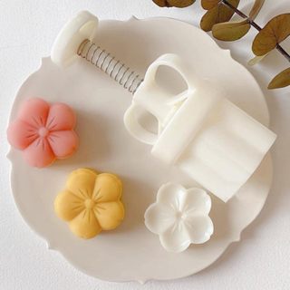 Kit Ejetor Molde Para Massas Brigadeiro e Doces Blue Star Max Flor Coração Arabesco Docinhos Gourmet em Oferta na Shopee