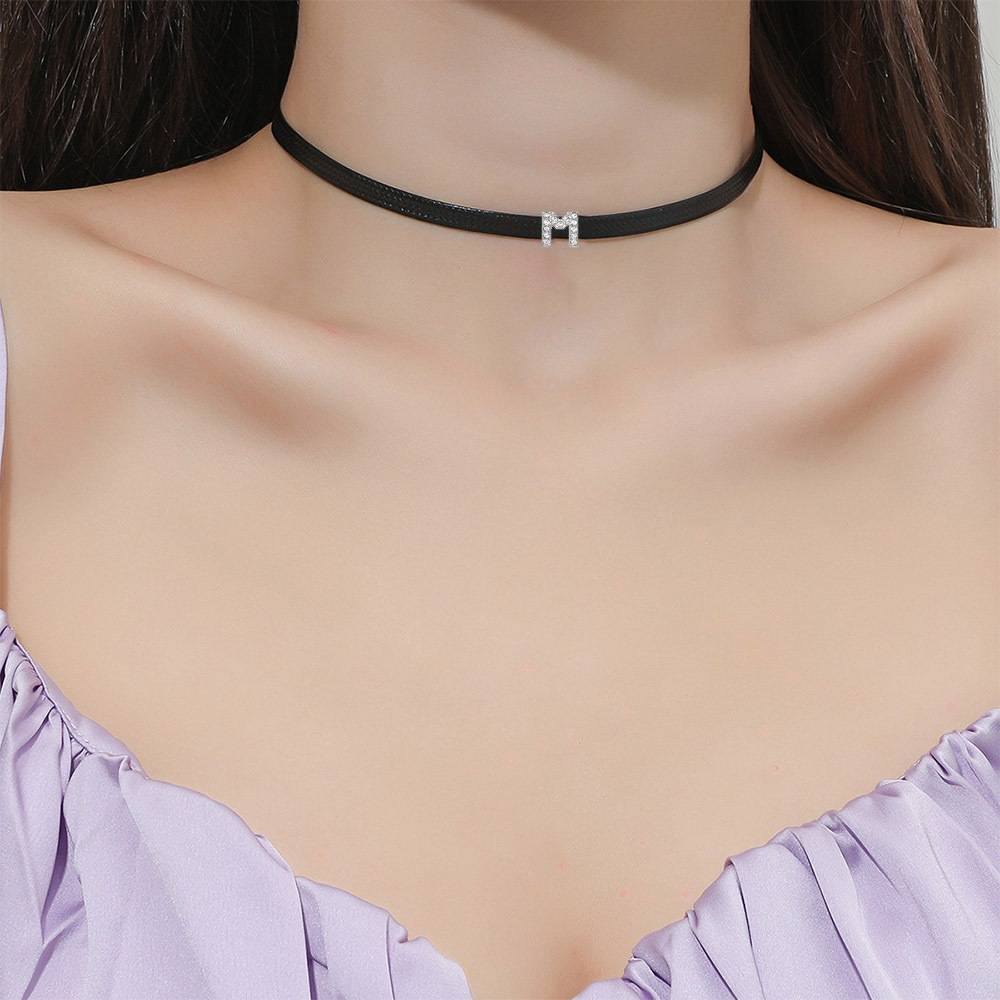 Strass Inglês Letra Inicial Colar Feminino Punk Curto Preto Couro Do Plutônio Gargantilha Moda Alfabeto Jóias em Oferta na Shopee