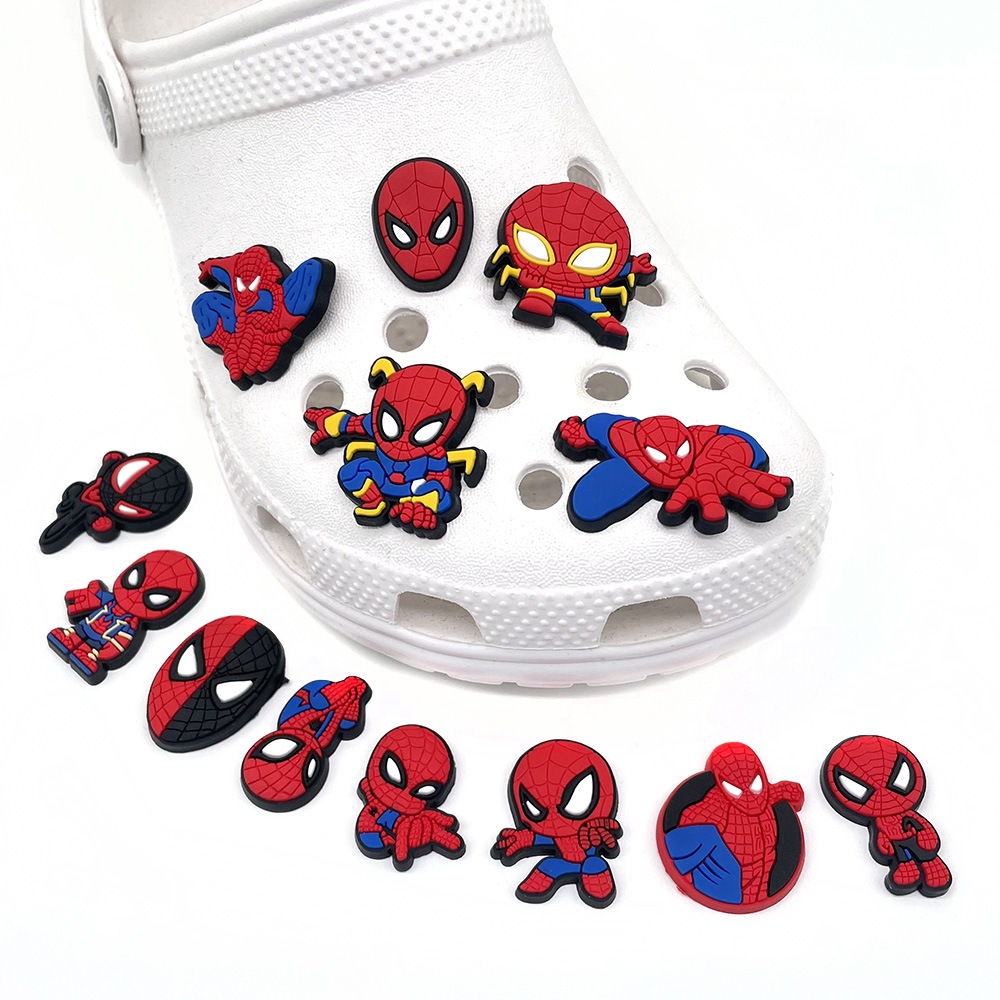 Desenhos Animados Spiderman Super-Herói DIY Sapatos Fivela Encantos Acessórios De Jardim Ajuste Sandálias Pino Decorar em Oferta na Shopee