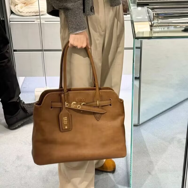 Bolsa feminina 2025 novo estilo grande capacidade Commuter sacola Retro portátil maleta sa...