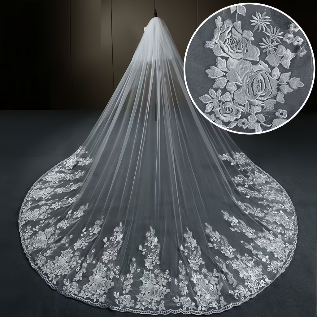 Véu de Noiva de Luxo para Casamento em Capela - Estilo Princesa com Renda Bordada e Apliques de Cristal em Oferta na Shopee