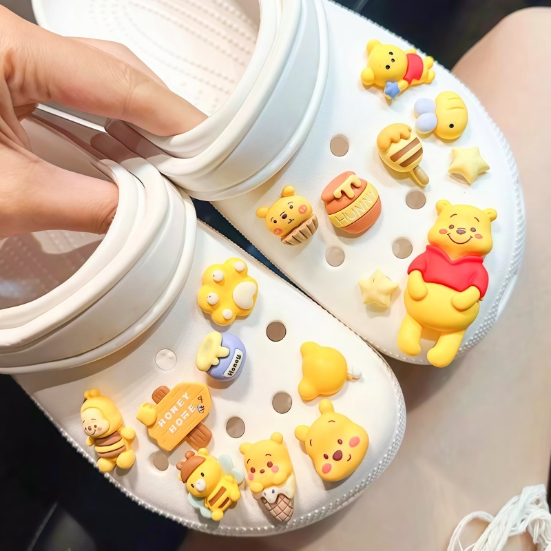 13 Unidades/Conjunto-13 Amuleto De Sapatos Com Botões De Ursinho De Pelúcia Amarelo em Oferta na Shopee